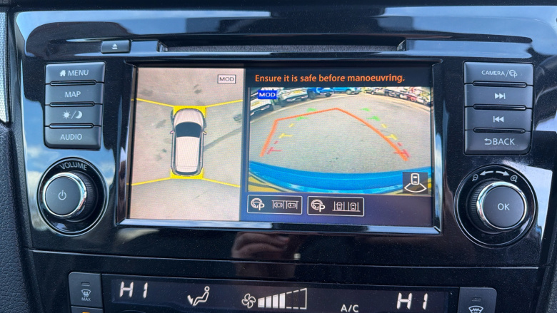 Nissan Qashqai 1.3 DiG-T 160 Tekna 5dr Petrol Hatchback